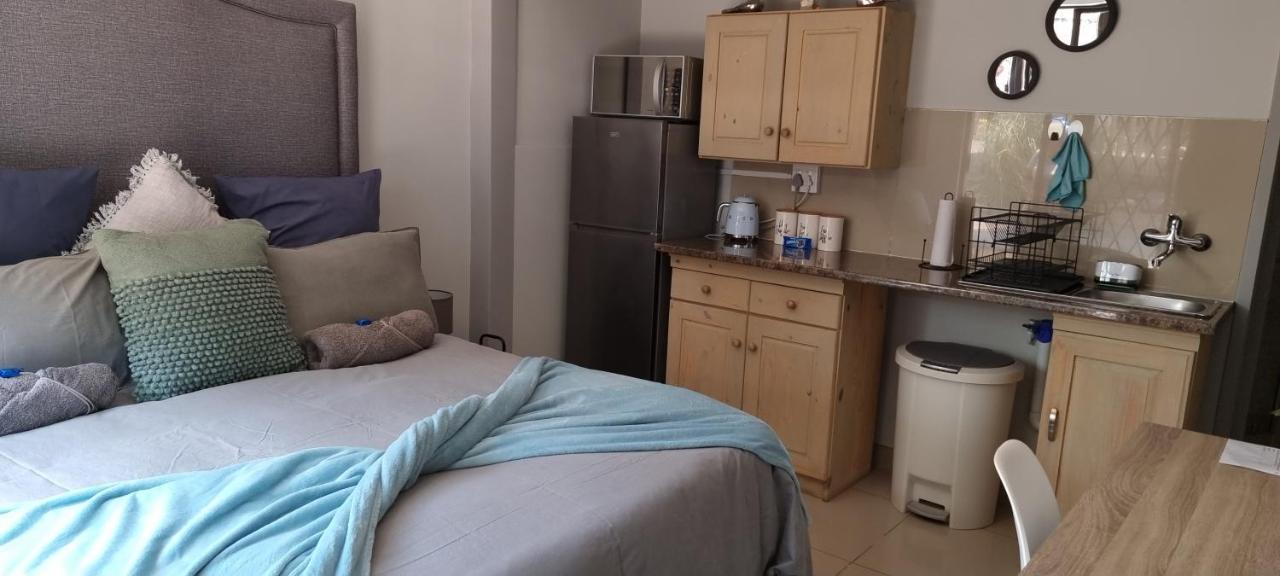 Atterbury Self Catering Studios Претория Экстерьер фото