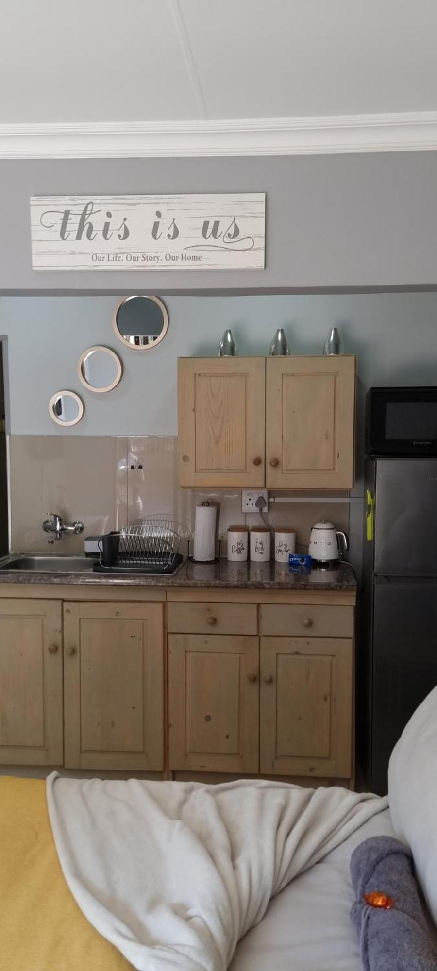 Atterbury Self Catering Studios Претория Экстерьер фото