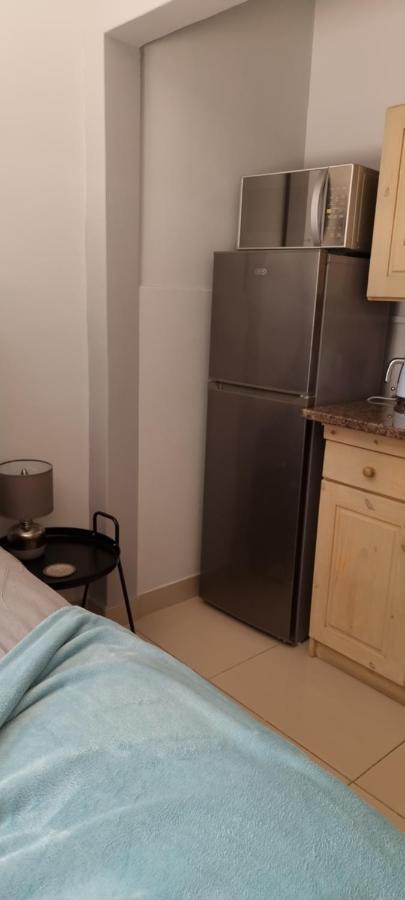 Atterbury Self Catering Studios Претория Экстерьер фото
